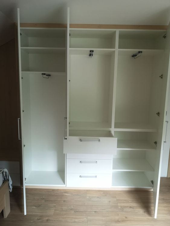Garderobne omare 16