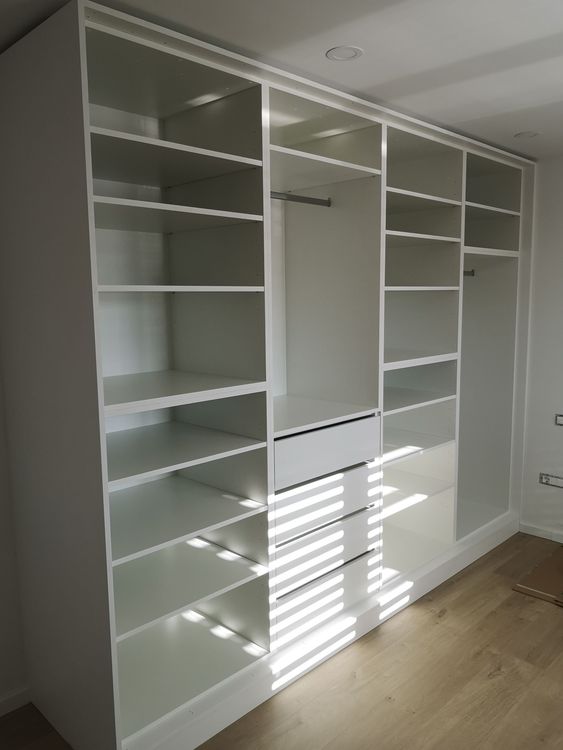 Garderobne omare 5