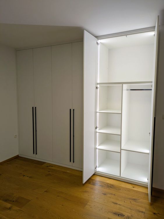 Garderobne omare 7